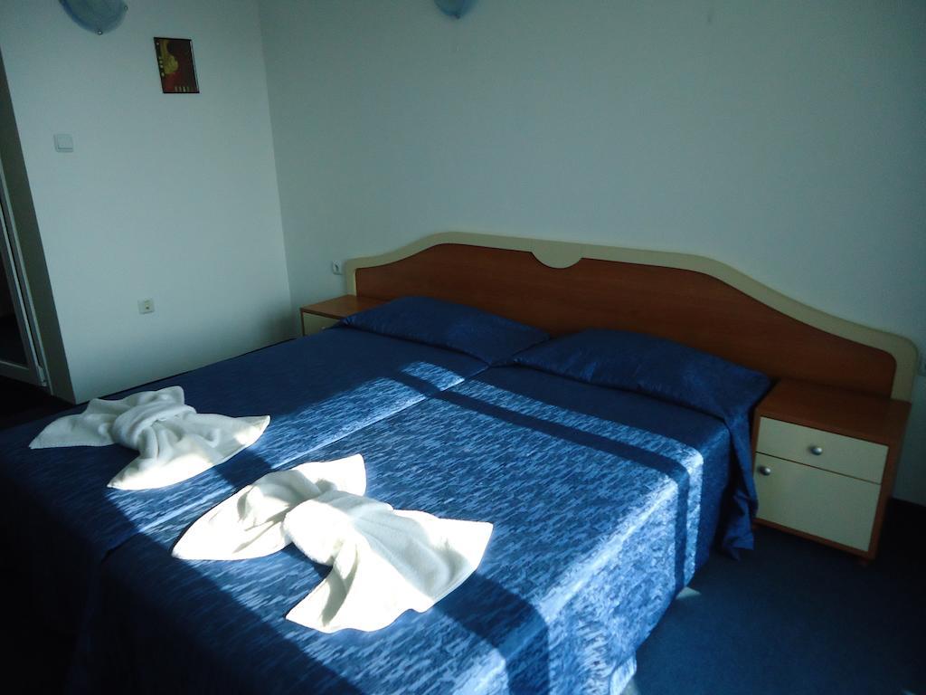 Pension Ruskovi Guesthouse Ravda Buitenkant foto
